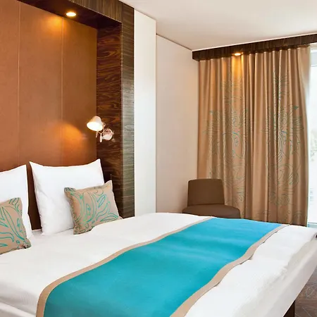 Hotel One Berlin-ku'damm 3*