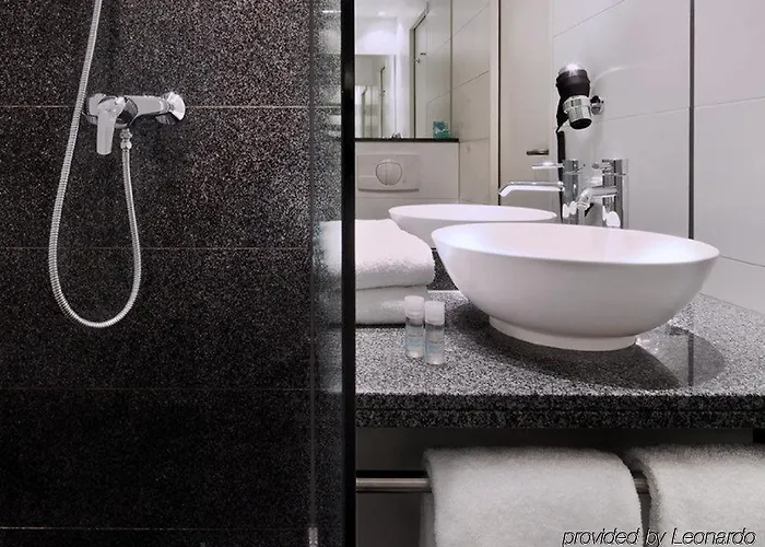 Hotell One Ku'damm 3*