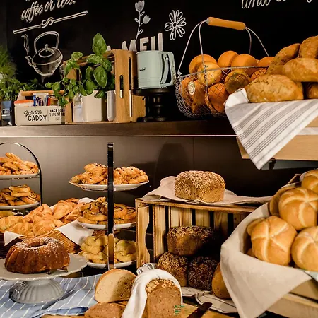 فندق One Ku'damm برلين