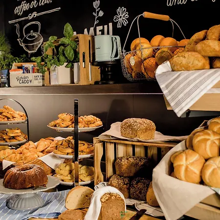 فندق One Ku'damm 3*