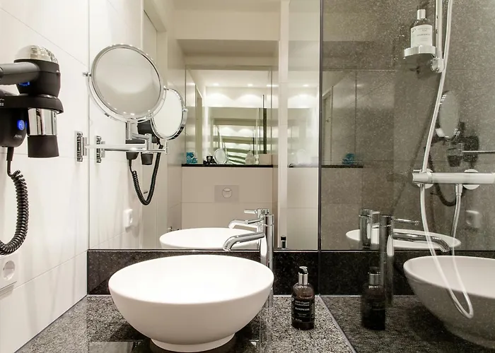 柏林库杜姆1号汽车酒店 柏林