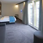 Hotel One Berlin-ku'damm 3*