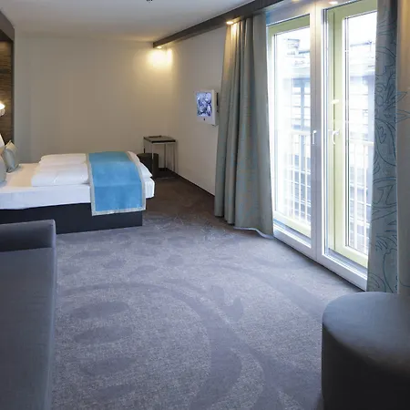 Hotel One Berlin-ku'damm 3*